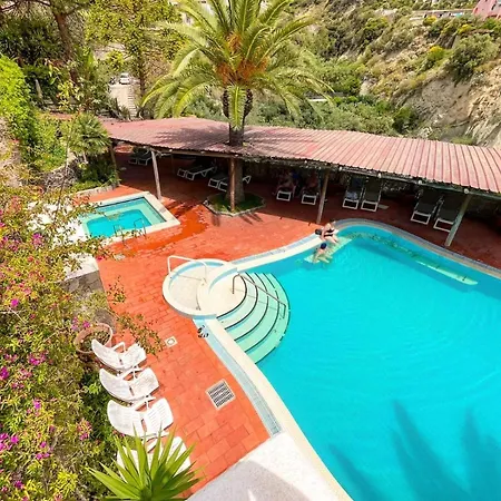 Parco Termale Tropical 住宿加早餐酒店 *